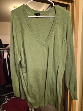 torrid Green V-Neck Lightweight Sweater